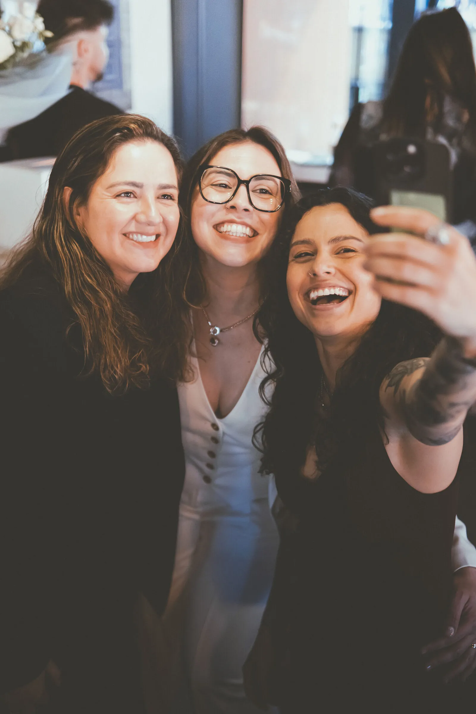 Amanda & Gabi — celebration with friends (05), wedding photography by Anna Mello Studios, Dublin