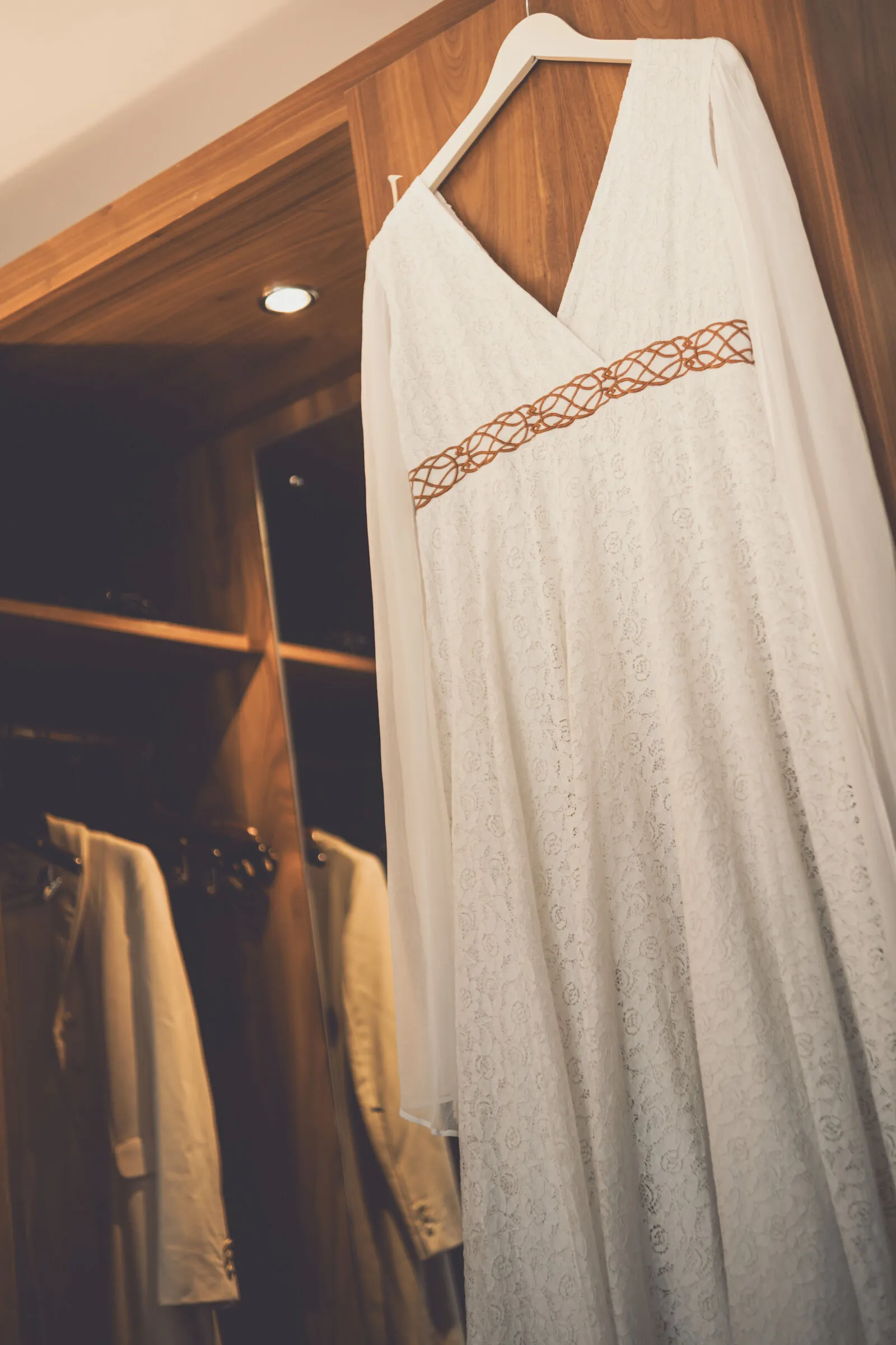 Candy & James — details (06), wedding photography by Anna Mello Studios, Dublin