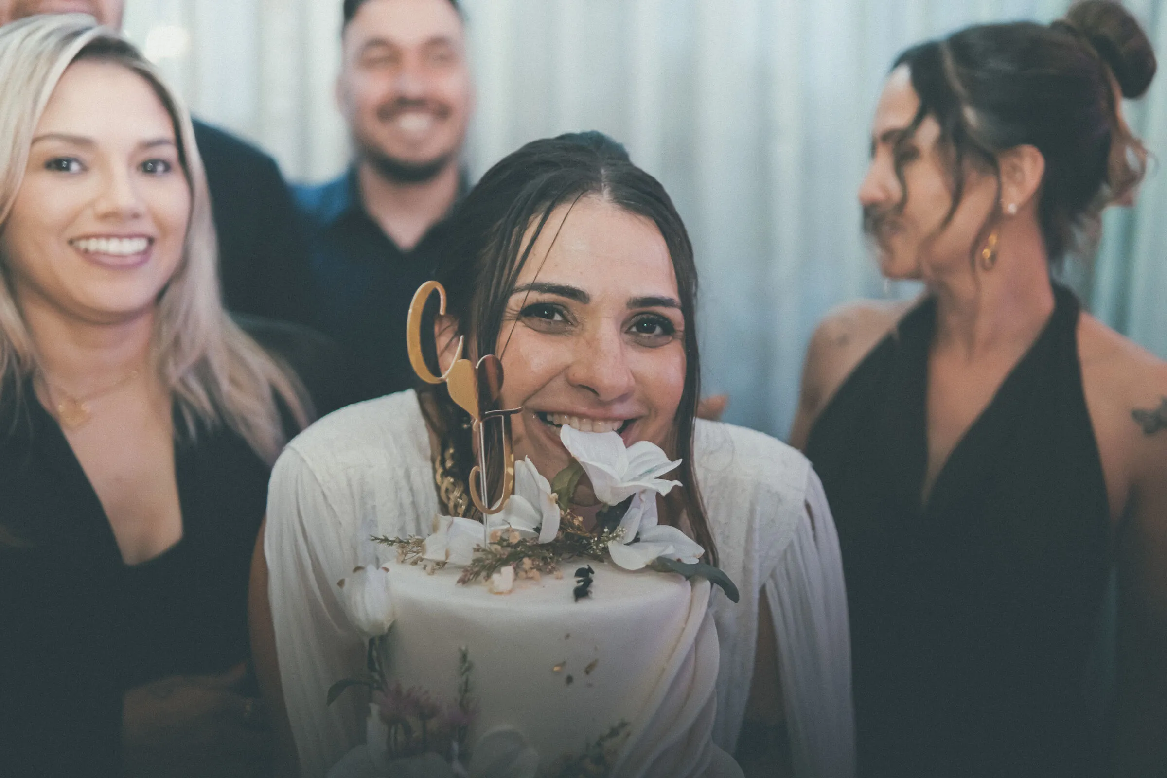 Candy & James — reception party (04), wedding photography by Anna Mello Studios, Dublin