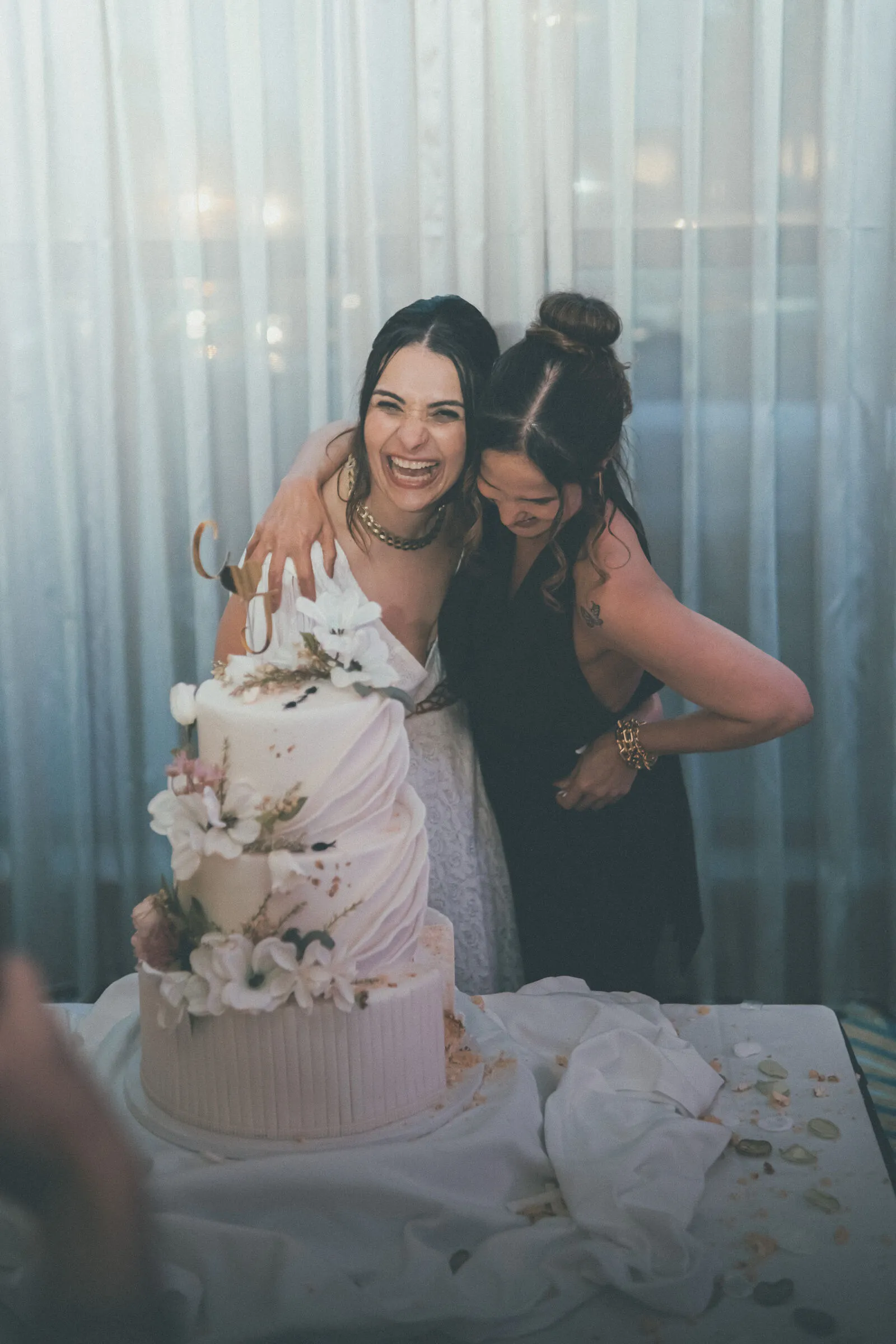 Candy & James — reception party (06), wedding photography by Anna Mello Studios, Dublin