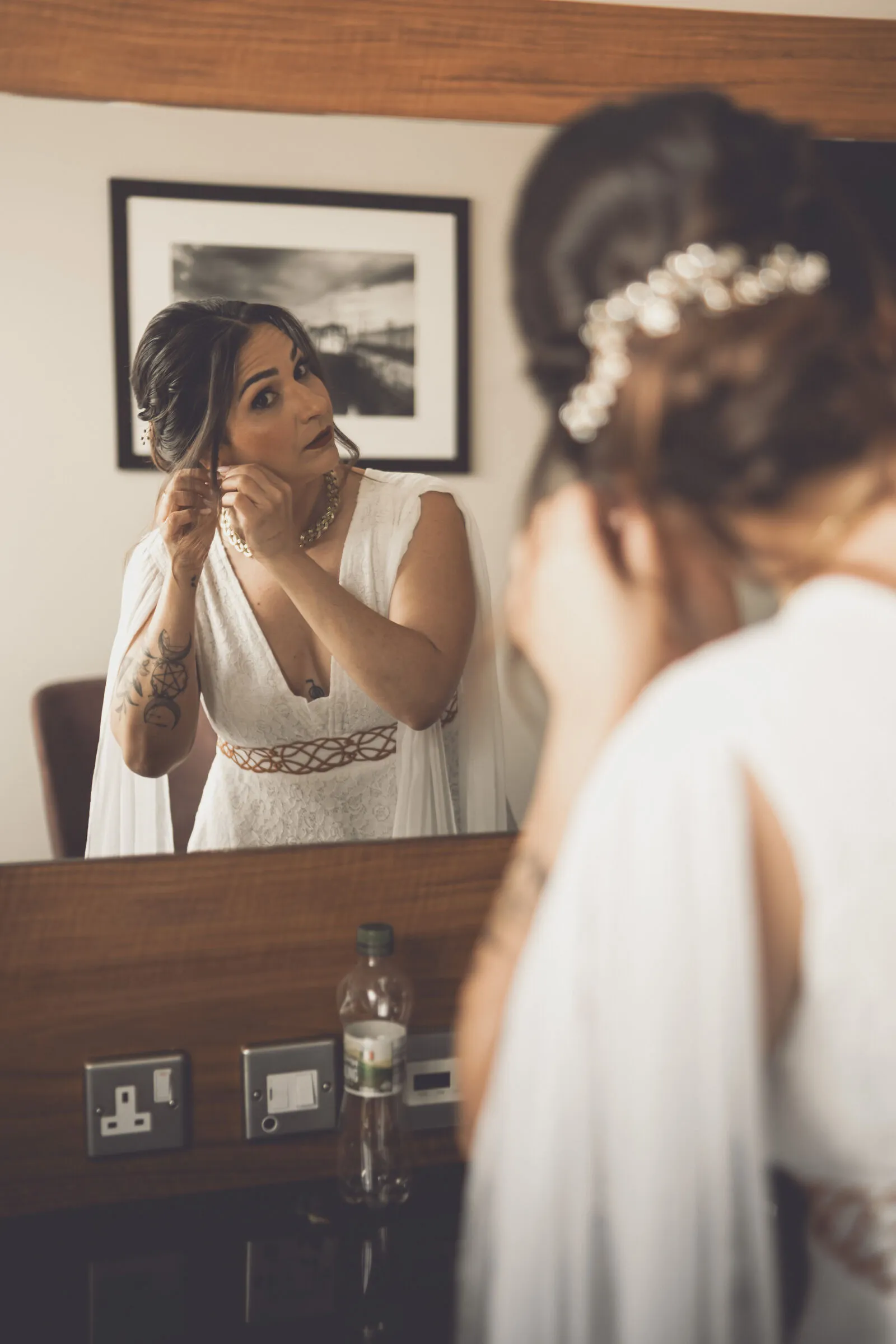 Candy & James — getting ready (09), wedding photography by Anna Mello Studios, Dublin