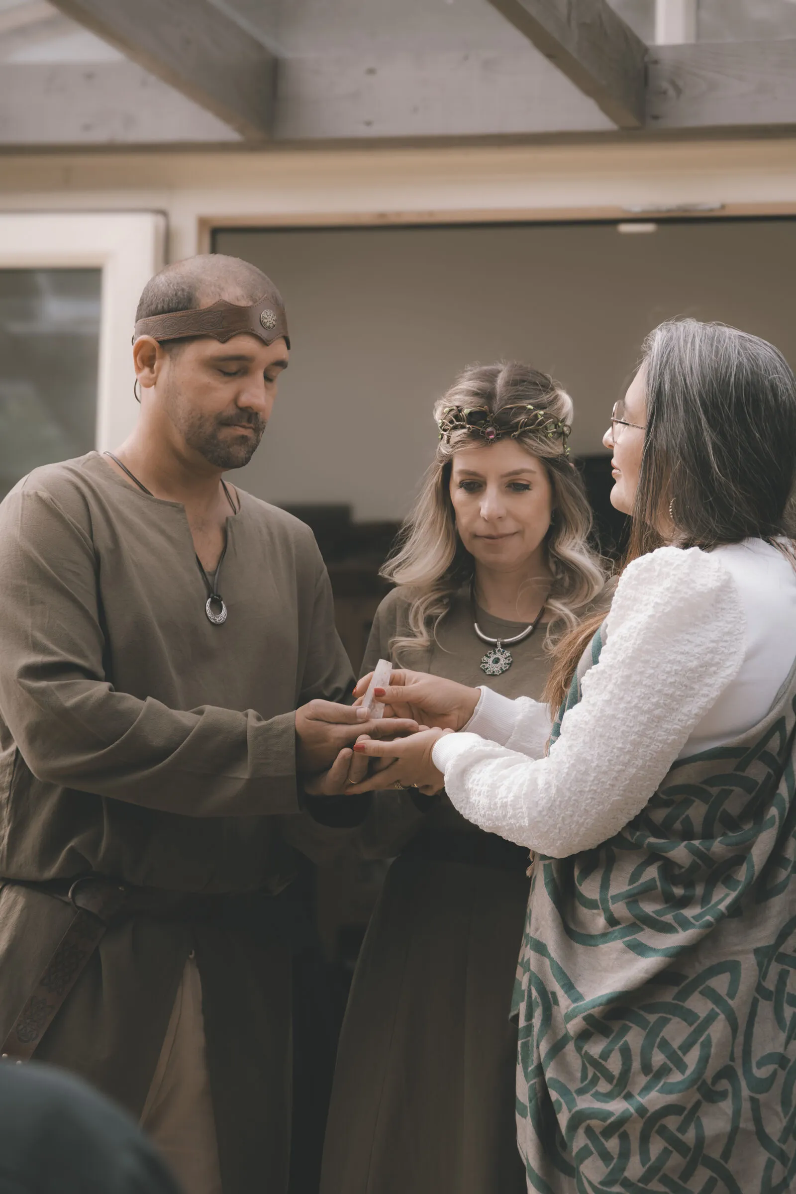 Priscilla & Vinicius — ceremony (09), wedding photography by Anna Mello Studios, Dublin