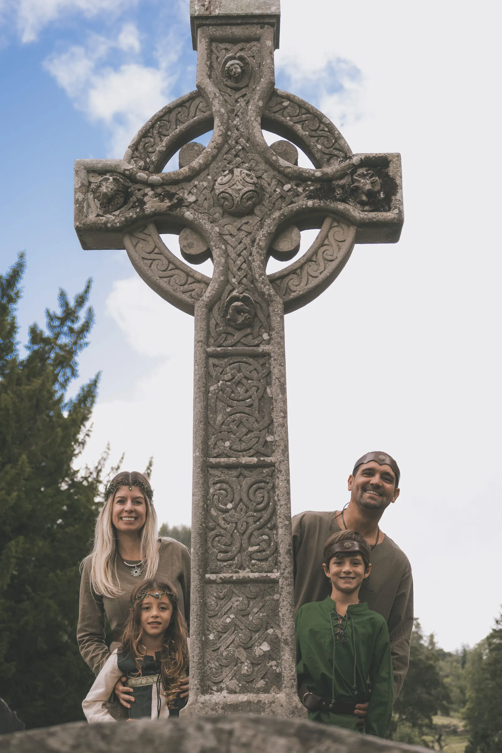 Priscilla & Vinicius — with the family (02), wedding photography by Anna Mello Studios, Dublin