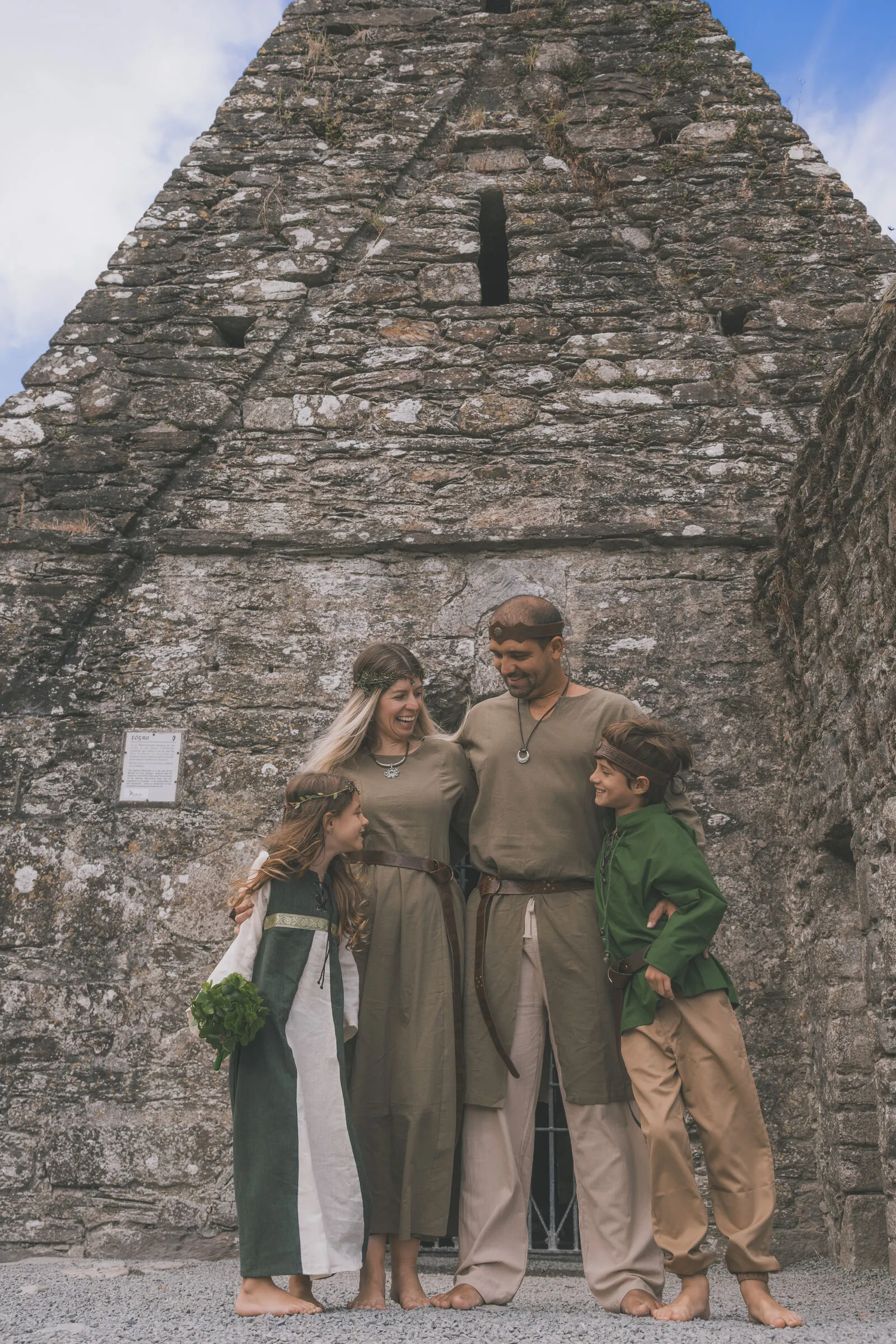 Priscilla & Vinicius — with the family (06), wedding photography by Anna Mello Studios, Dublin